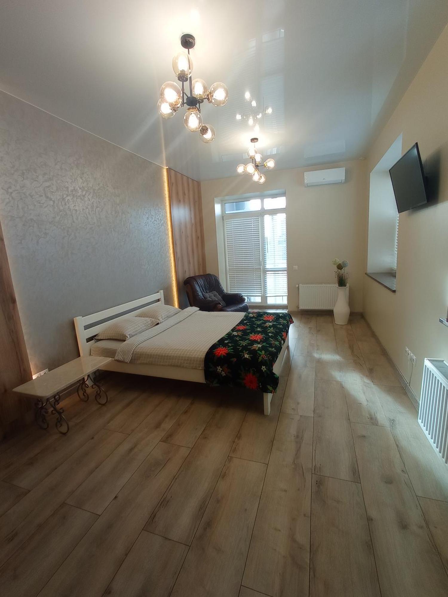 Lux Apartment & Центр,Жк Театральний Riwne Exterior foto