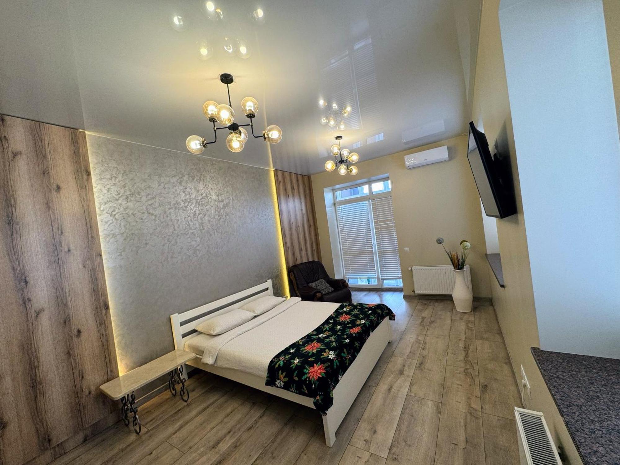 Lux Apartment & Центр,Жк Театральний Riwne Exterior foto